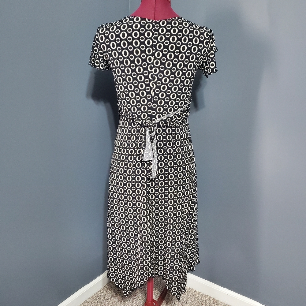 Volume One Asymmetrical Black and White Circle Dress Tie Waist Size M - Picture 3 of 6